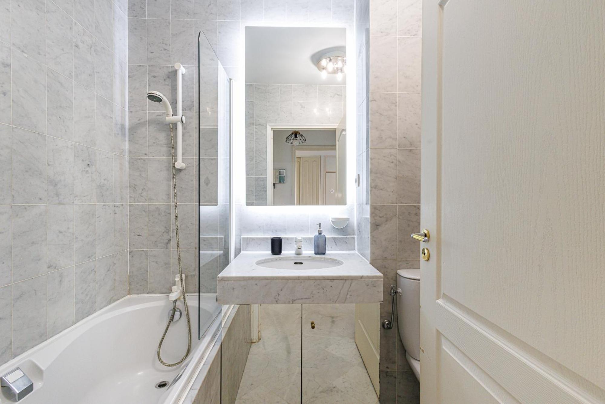 Le Victoria, Elegant T2 Au Bord Des Plages, Piscine, Sauna Ментона Экстерьер фото
