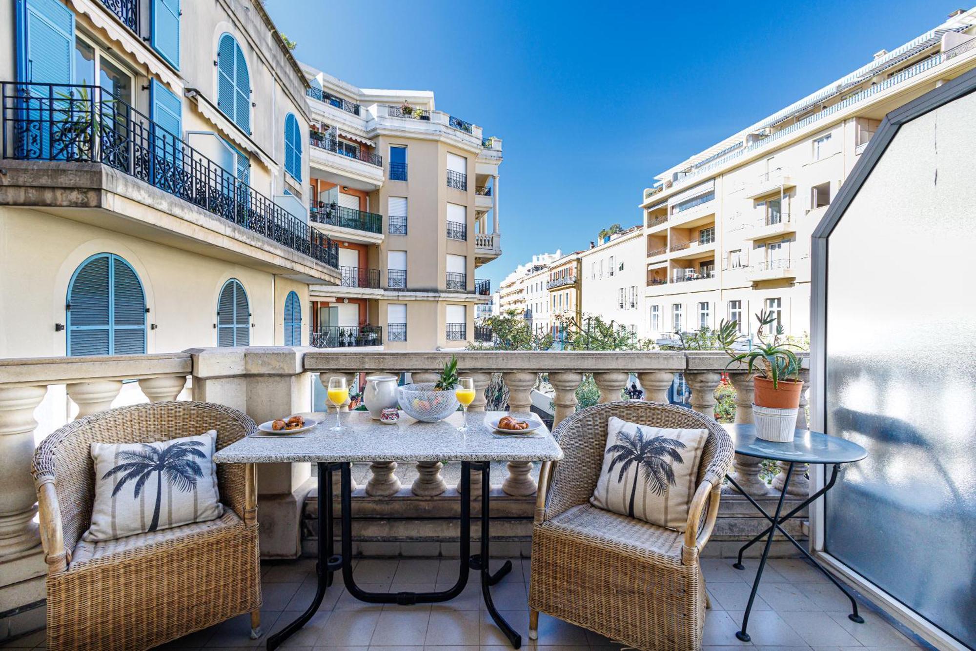 Le Victoria, Elegant T2 Au Bord Des Plages, Piscine, Sauna Ментона Экстерьер фото